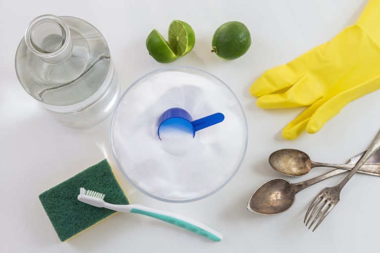 Some essential kitchen cleaning tips and tricks